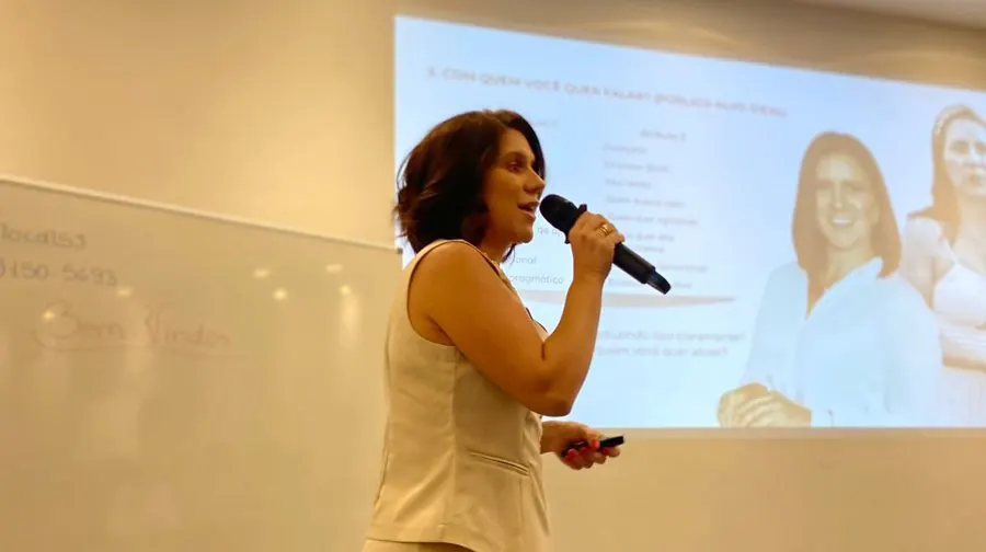 Michelle Moratelli palestrando